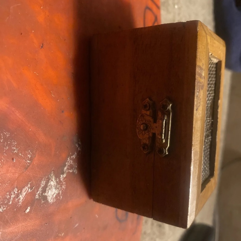 Wooden box